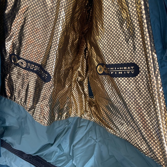 Columbia Ski and Snowboarding Jacket | Large Men’s | Blue - Picture 6 of 16